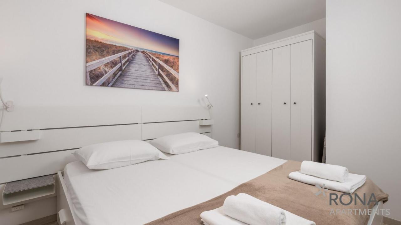 Rona Apartments Lavanda And Lipa Barbariga Exterior photo